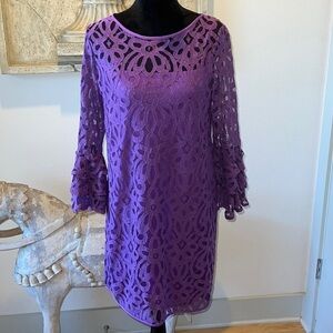 Tiana‎ B. Light purple lace shift dress Sz 8 bell sleeves